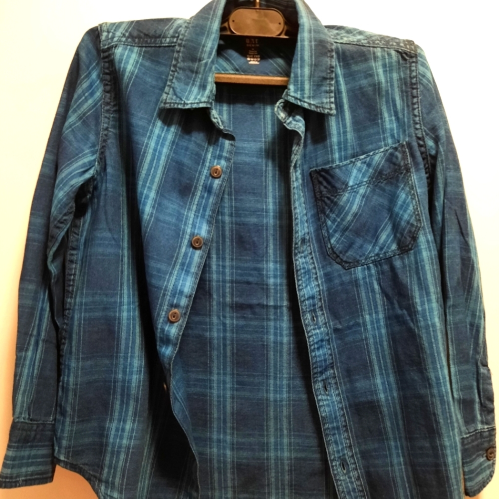Gap boys shirt Size M new